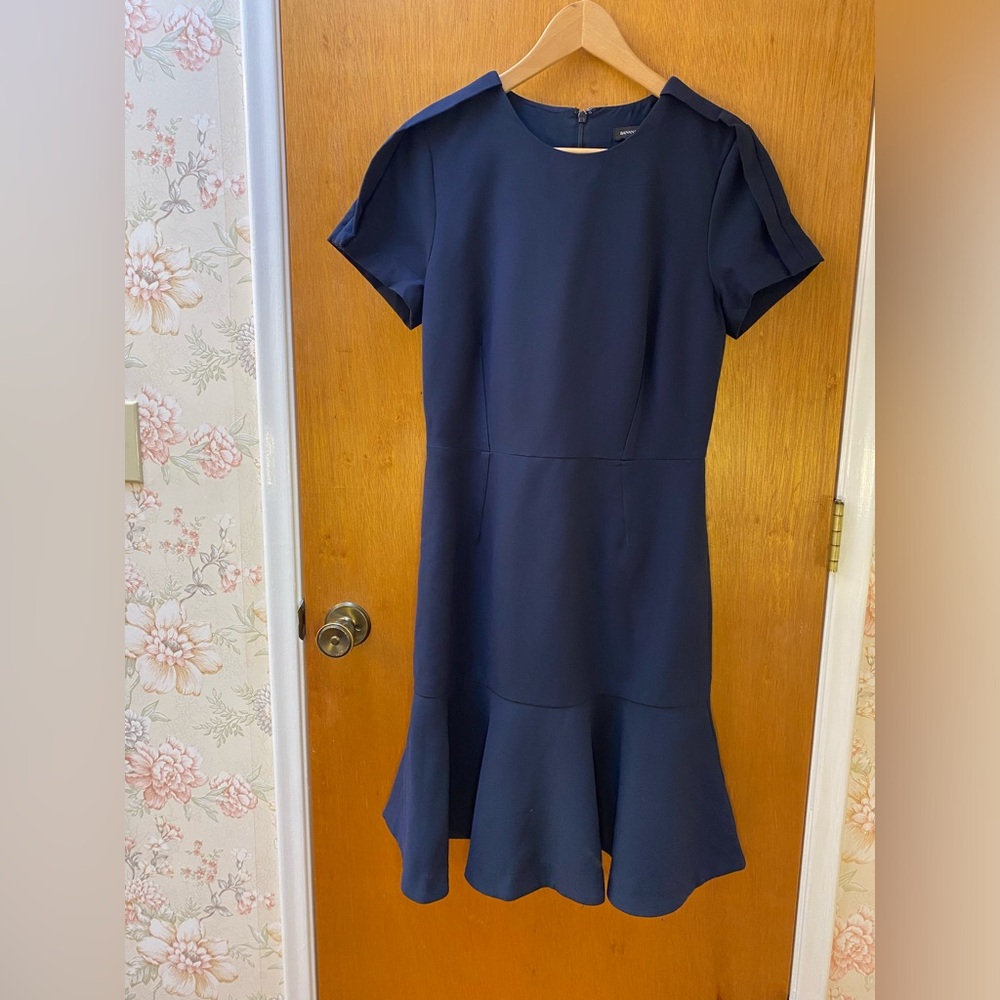 Banana Republic short sleeve navy blue fitted cocktail flounce dress